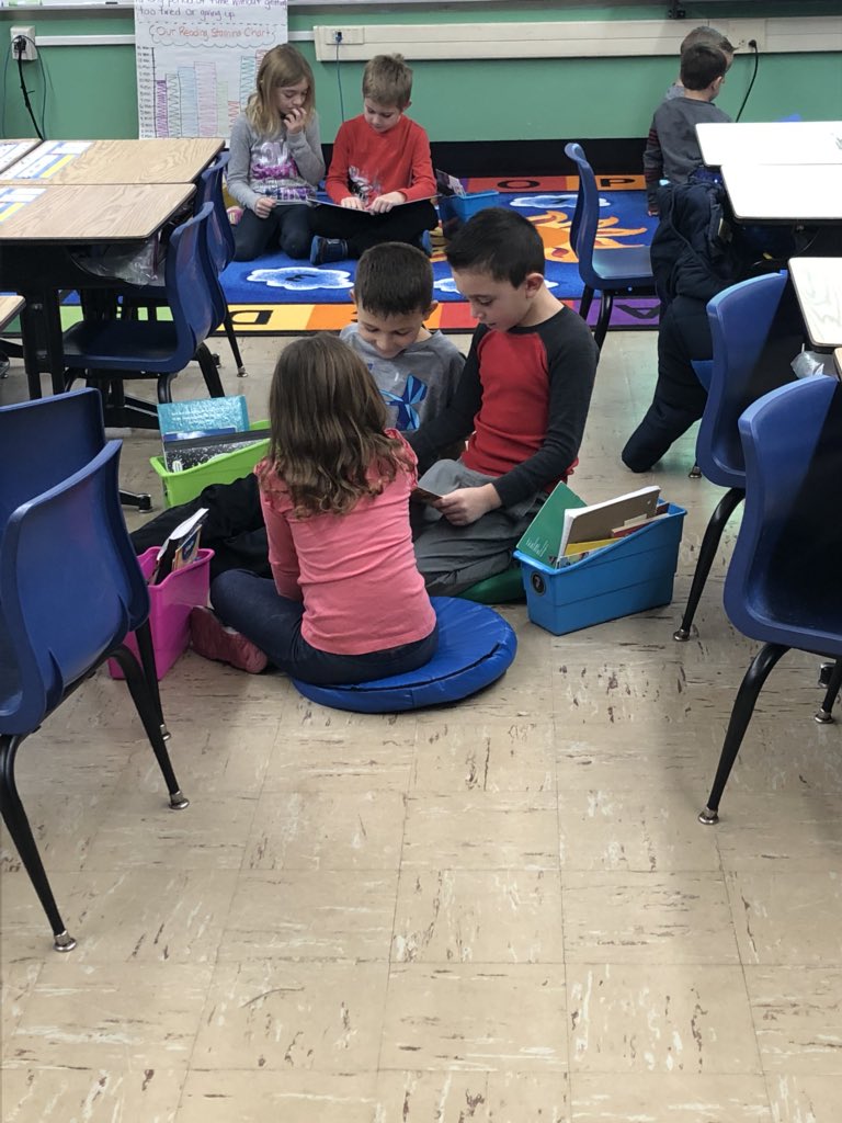 CusterC36's tweet photo. Word detectives read with partners to solve tricky words! @BayviewESchool @BayviewParents @MTPSpride https://t.co/UMjeLoysOf