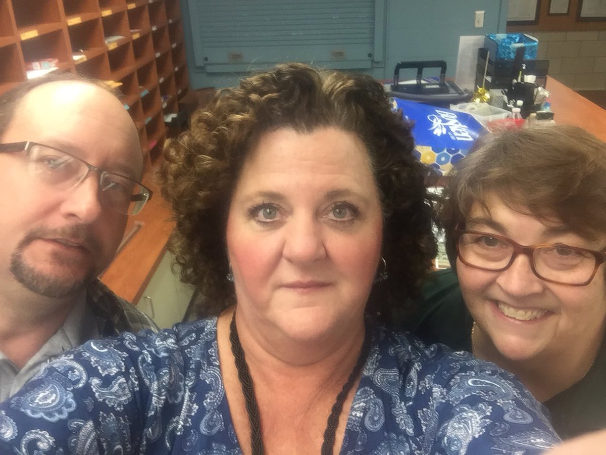 Proud to work with 2 of the Aviator Appreciation Award Winners! Congrats Tony and Georgia...we💕you @EHGreeneSchool