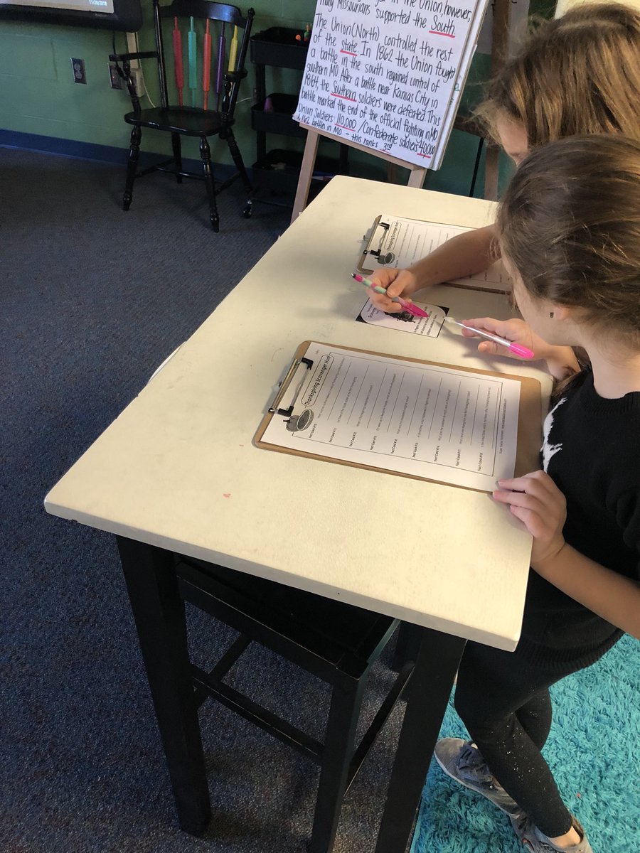 foreverfoster16's tweet photo. Thanksgiving scavenger hunt! #PBmustangs #thankful https://t.co/Arc9lI8qPL