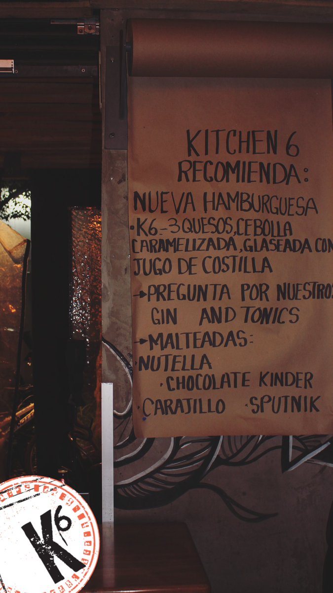 La recomendación para esta semana es la nueva #burger “K6” con tres deliciosos quesos (mozzarella, provolone y parmesano), cebolla caramelizada y bañada en jugo de costilla. ¡No te quedes con las ganas! #VenPorTuBurger #GastroPub #Foodies #Condesa