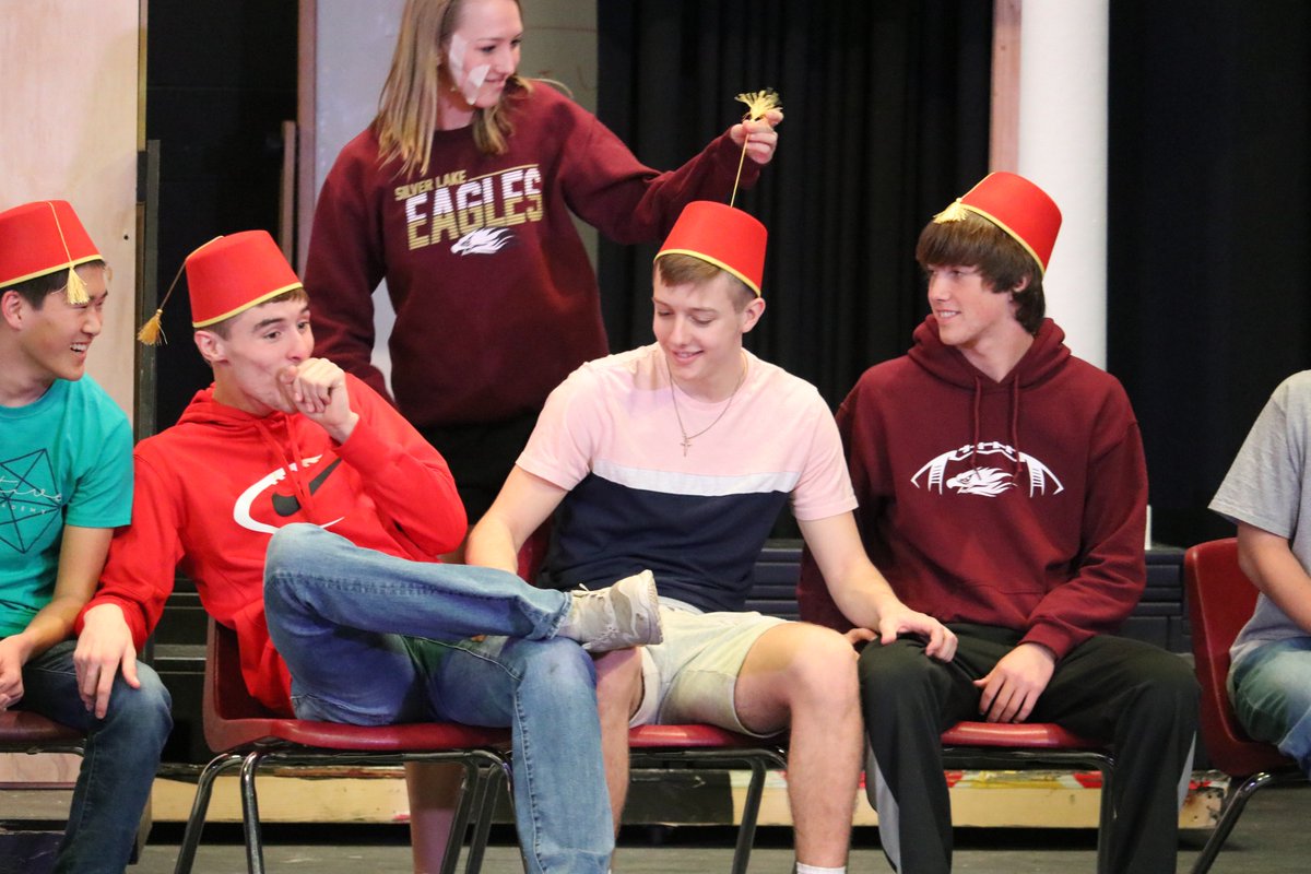 heatherSLnews's tweet photo. If you are interested in purchasing tickets for "Bye, Bye Birdie," the office will be selling them between the hours of 7:30 and 4. Tickets are $8 for adults and $7 for students and senior citizens. Performances are November 30th and December 1st, both at 7 pm in the PAC. https://t.co/xa9qDo0A0m