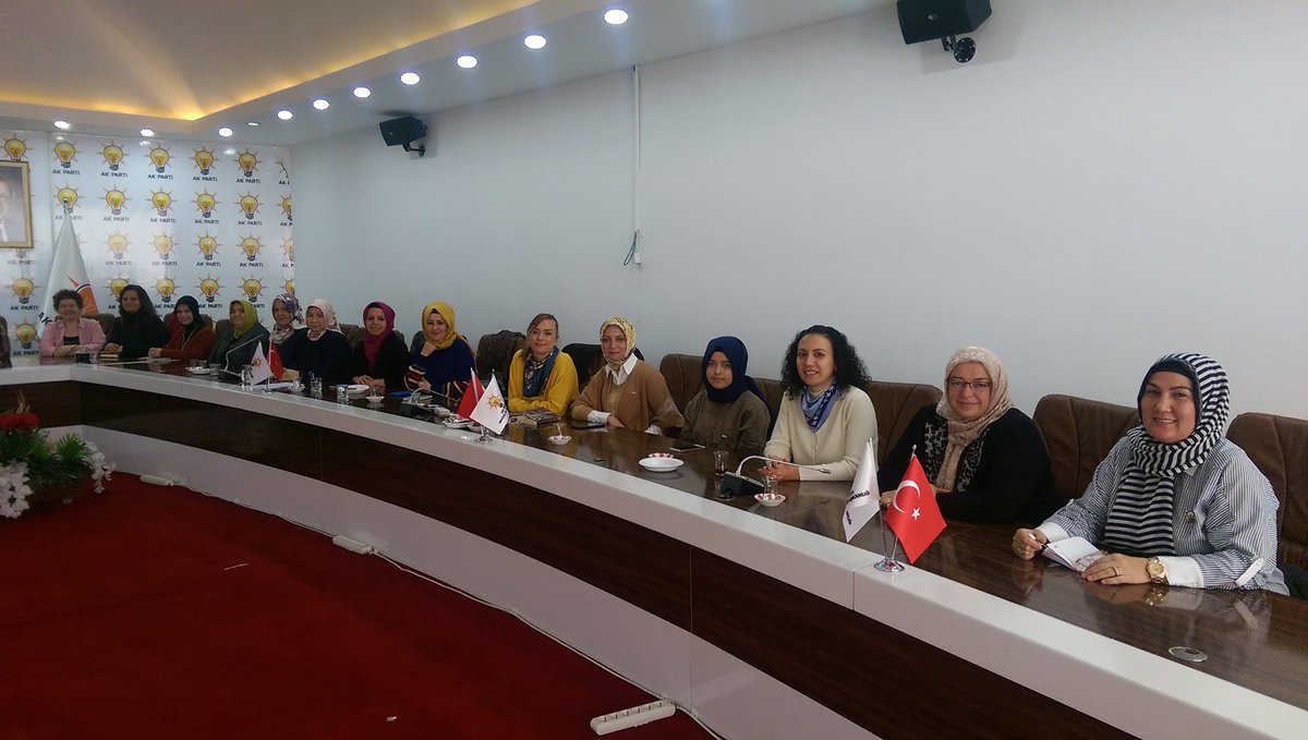 Haftalık olağan Yönetim Kurulu toplantımızı gerçekleştirdik. Alınan kararlar hayırlara vesile olsun.<a href="/selvacam/">Lütfiye Selva Çam 🇹🇷</a> <a href="/necipfiliz/">Necip FİLİZ 🇹🇷</a> @il_denizli <a href="/AKKADINGM/">AK Parti Kadın Kolları</a>