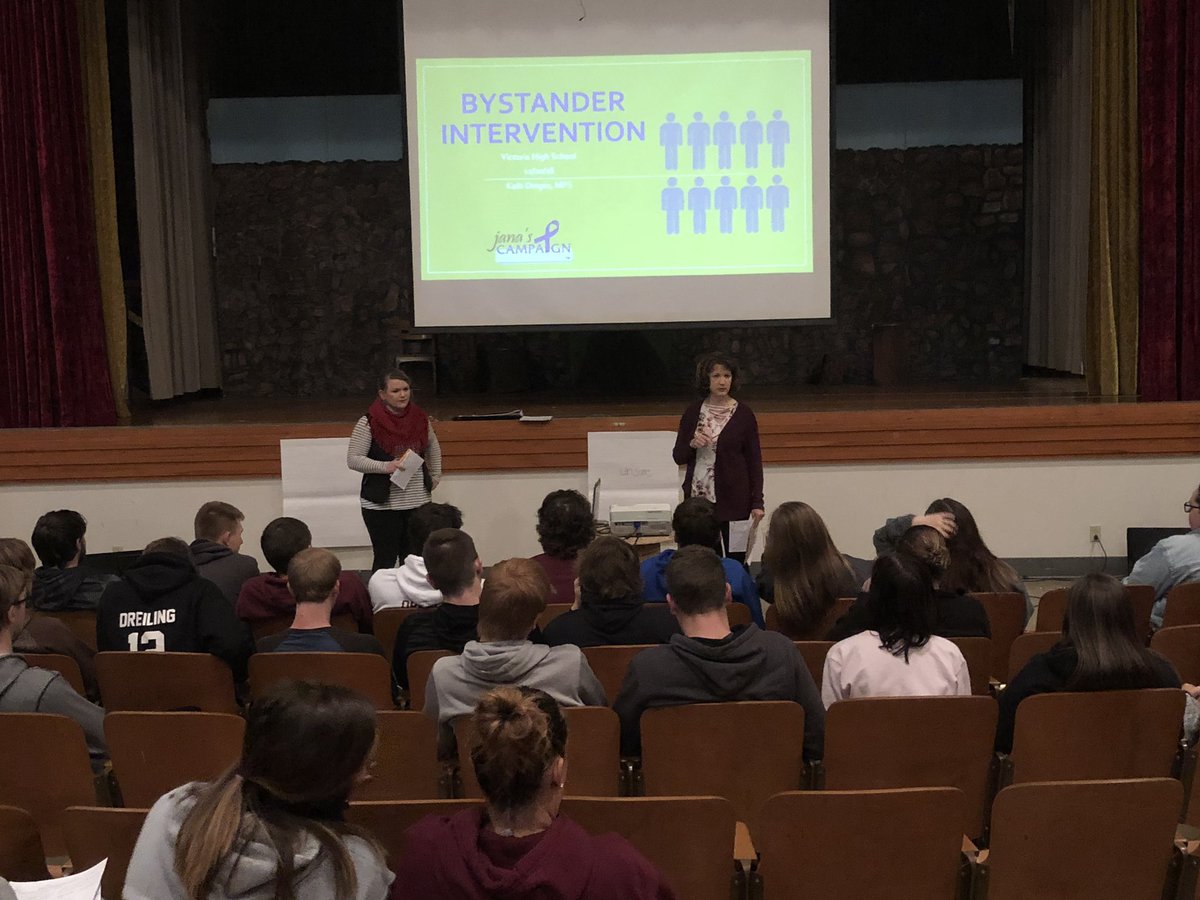 vhsknights's tweet image. “Giving Back”Day at VHS. Speakers and many great activities all day. Great way to start Thanksgiving break. #KnightPride