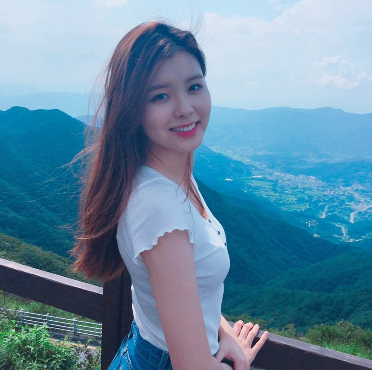 ggs_gfs's tweet photo. . . . [soyee]
      ↳ gugudan

#소이 #구구단 #HappySoyeeDay ˊ˗ https://t.co/mv7bye08ol