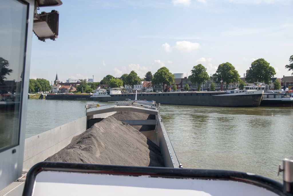 #vergroeningindebinnenvaart: ‘verminder de CO2-uitstoot met een goed vaarplan’ (Mario Romeijnder - Ms Maya) buff.ly/2PLVlDY