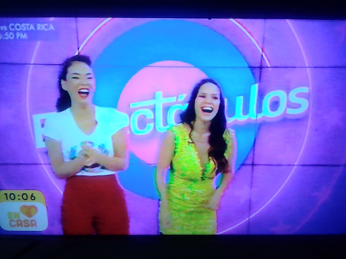 10Chiara's tweet photo. Contigo las mañanas son hermosas nos contagias tu alegría 👑❤ viendo a la Reina de las Mañanas @jazminpinedo #ChinitaDeRisa #EspectaculosL https://t.co/klsSehI0uM