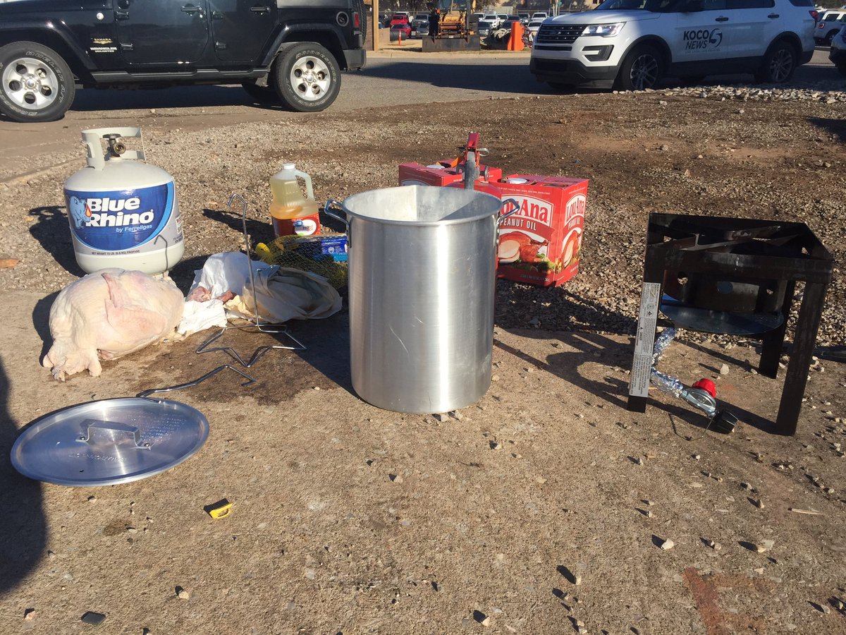 WayneStaffordTV's tweet photo. It’s that time of year! @OKCFD will be doing a live demonstration in the next hour on #turkeyfrying dangers! I think you know where this is going 🤔 We’ll have the spectacle live on @OKCFOX at 11 with @DanSnyderFOX25 https://t.co/DHwoyBSYwg