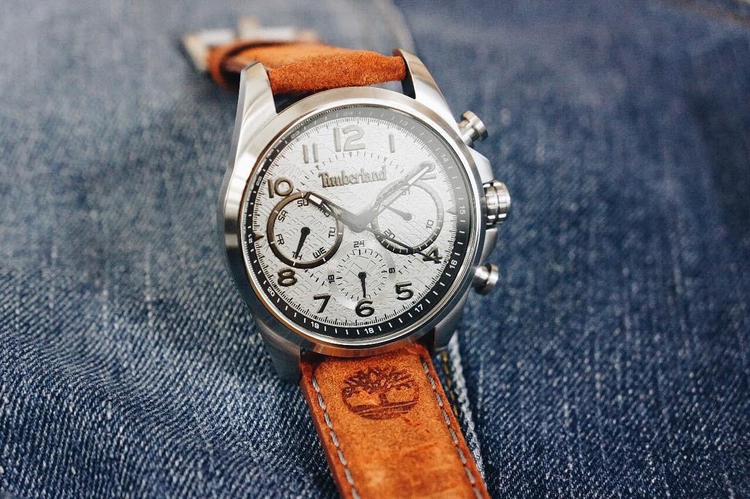 Timberland_Ind's tweet photo. It’s that time of the year again when days get shorter and nights get longer. Shop today on @myntra.
#TimberlandWatches #ModernTrail #TimberlandIndia #Timberland https://t.co/FSXHqBL4nU
