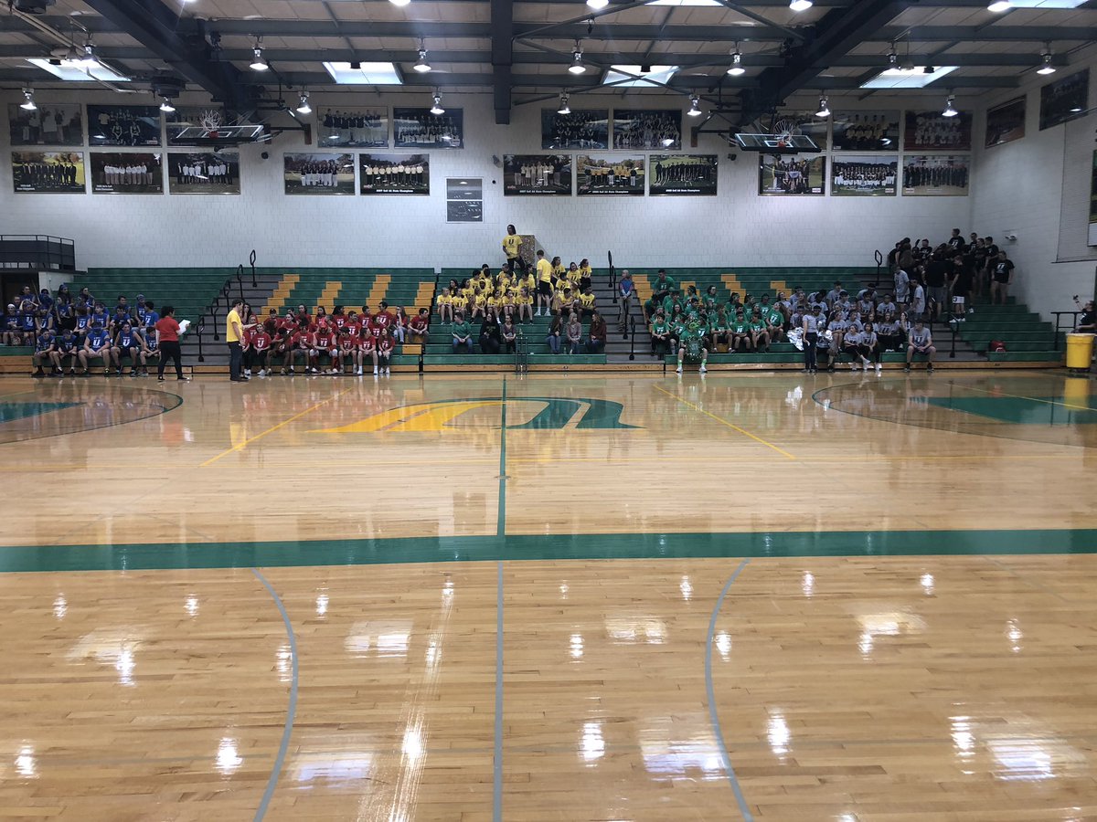 acmarke's tweet photo. Let the games begin! #2018greekolympics #uhighpioneers https://t.co/h42qNCTsRA