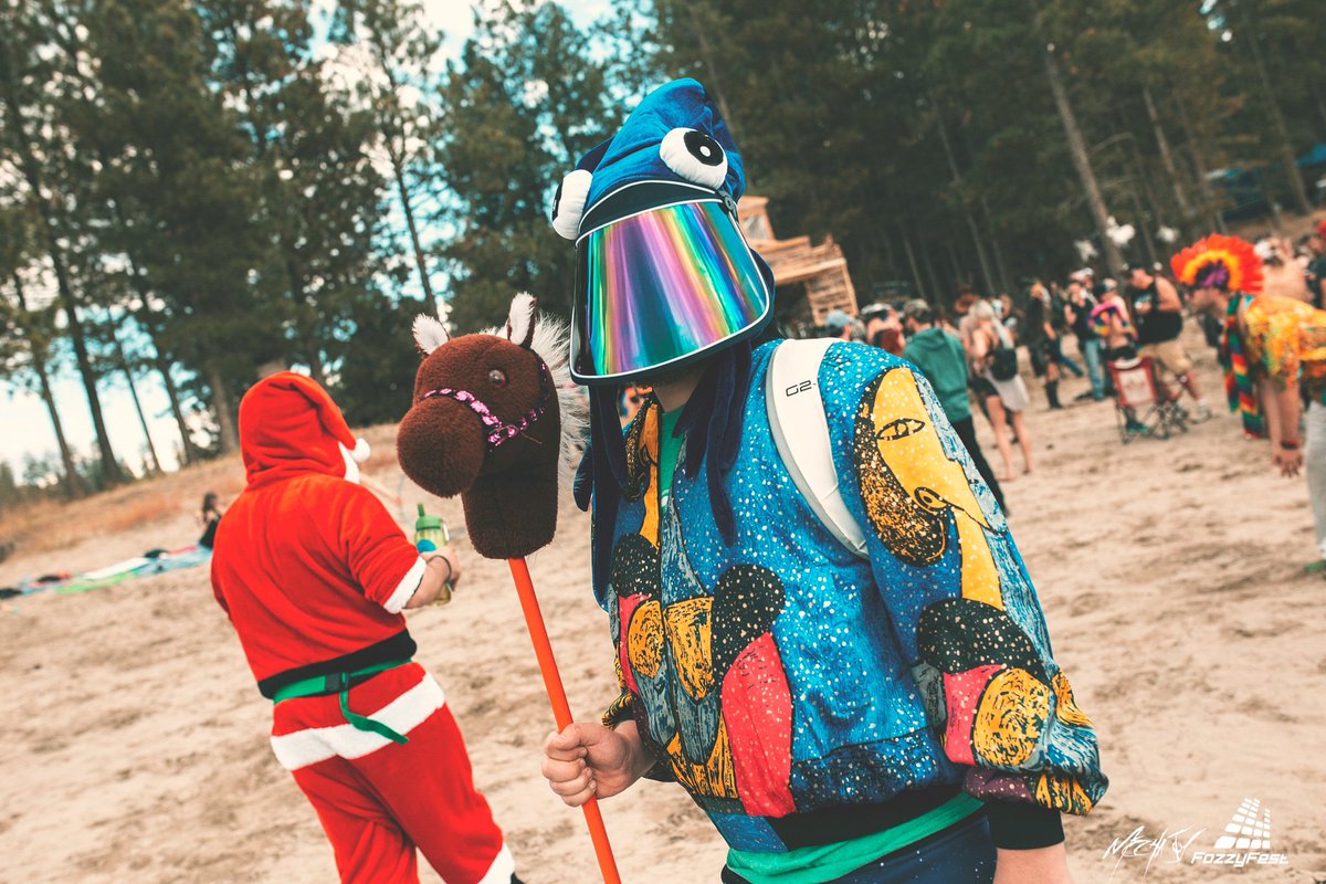 FozzyFest, where the beautifully unique roam.

📷: <a href="/HillMechajoy0/">Jayme Hill</a>