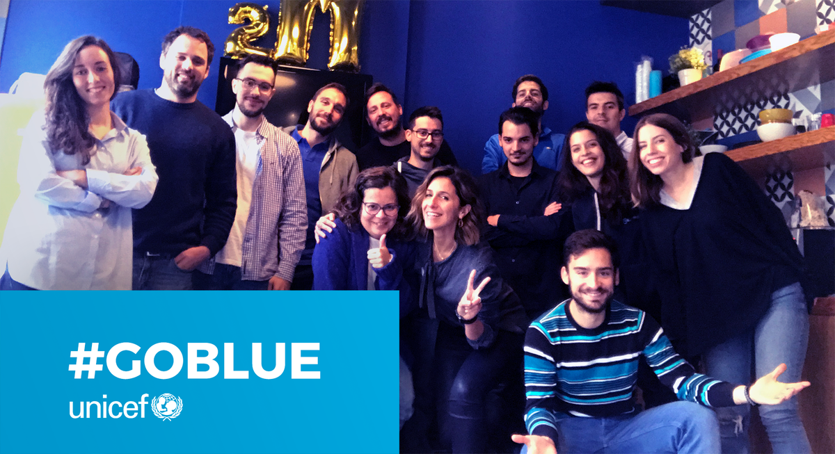 bindskins's tweet photo. #BindTuning Team goes blue today! Supporting the right of every child around the world ๐ to live colorfully! ๐๐ #GoBlue #WorldChildrensDay #ColorYourIntranet #Portugal @UNICEF UNICEF https://t.co/yhTDQ3H50m