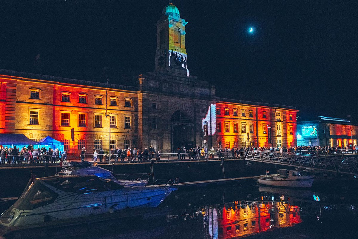 PlymUni's tweet photo. Students, alumni and staff from the University will play a leading role in Plymouth’s spectacular light festival Illuminate, which returns to @RoyalWilliamYd this week: https://t.co/mIkWQHuJ26 #illuminateplymouth https://t.co/DXwrpBHvSg