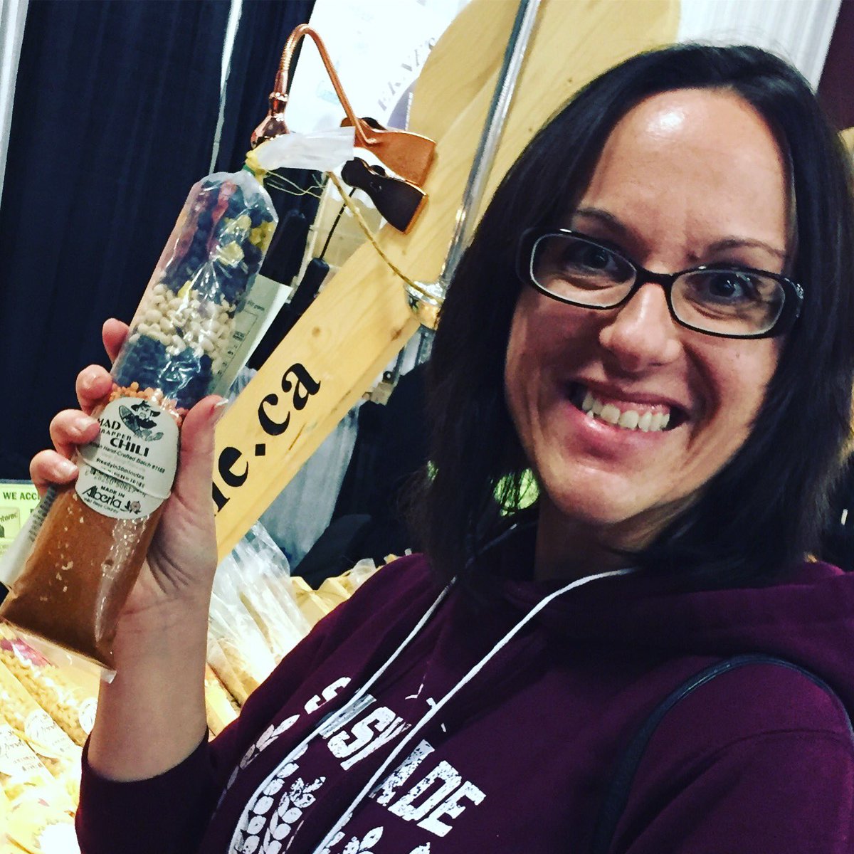 souptimeca's tweet photo. #soupbabe #handmodel #MadTrapperChili #readyin30 #clamato #salsa to taste Available at @therustictrunk in #coldlake @paddymelon49 in #athabasca @crazyladysmarket in #morinville Southshore Hidden Treasures #slavelake #falher IDA @mundaresausage in #yeg #yeg food and @FresonBros https://t.co/aZs2kEZFF6