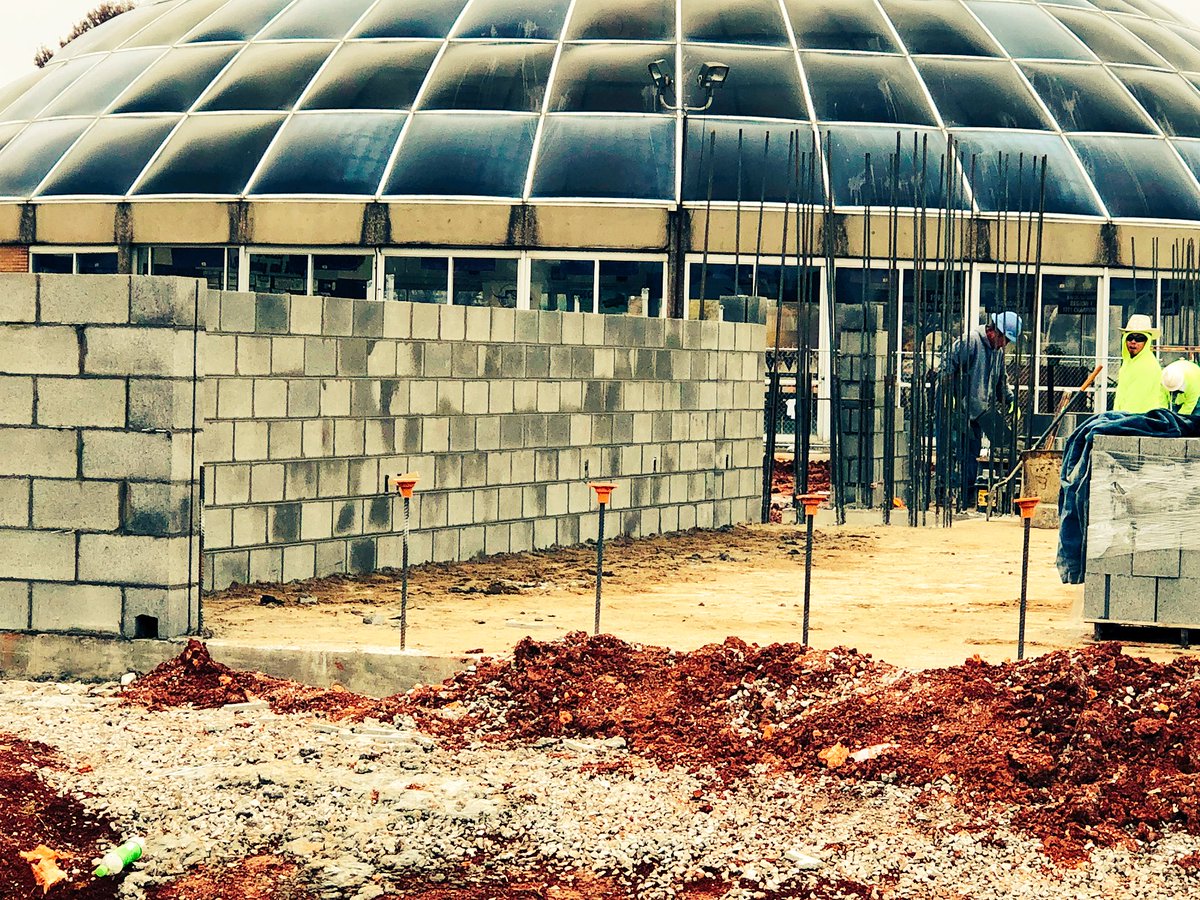 BGISDgaryfields's tweet photo. We have a wall! Exciting times @BGHSPurplesNews #newbghs2020 #ExcellenceIsWorthTheEffort https://t.co/qVE4cDiC7S