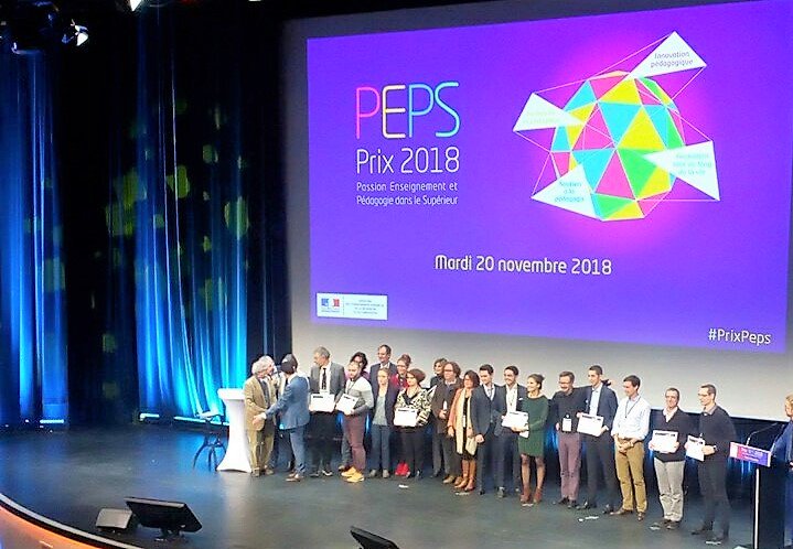 L’équipe PAL et le Career Services de #rennes_sb remporte un certificat d’excellence au prestigieux #prixpeps pour le projet "Candidat en béton ou candidat embêtant ? La fabrique à CV vidéo" ! Bravo <a href="/ejmpet/">Jean-Marie Petit</a> <a href="/JBMorin83/">Jean-Baptiste Morin</a> &amp; à notre étudiant Ahmed Riad Mostefa #JIPES