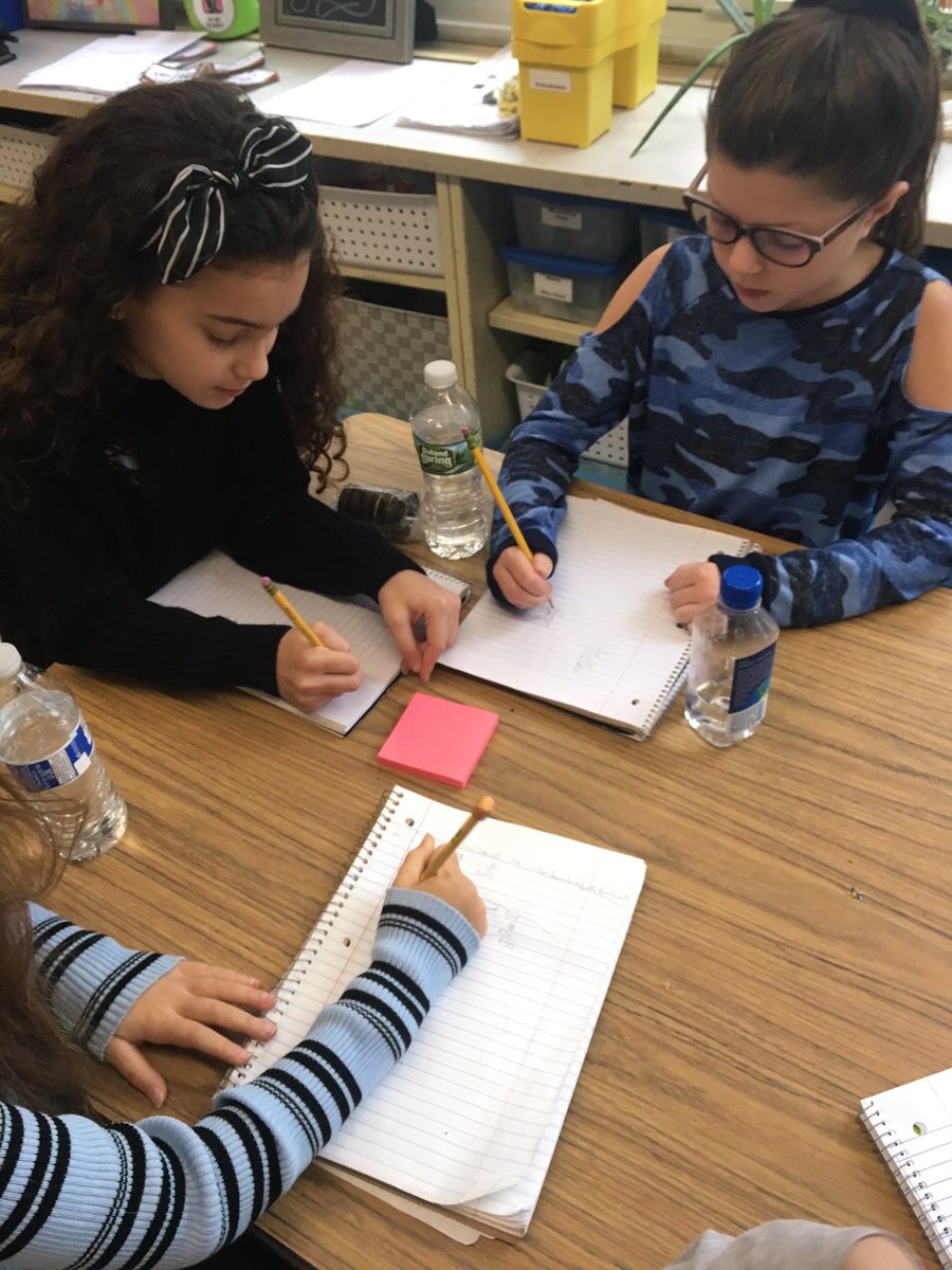 Mrs_Bozard's tweet photo. Super engaging review with my 4th graders! #connect4 #mathwithmissdini #MTPSPride #leopardsden @LincroftSchool https://t.co/tteFRLBbgr