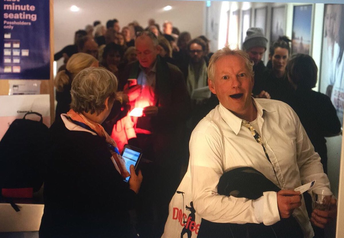 DOCfeedNL's tweet photo. Waaa! Wat was het tof bij @idfa We glimmen nog na π€©. We zagen veel en deelden met mede doclovers . Γn we lunchten met programmeurs vanuit de hele wereld. We β€οΈ #documentaries en festivals! #idfa #docfeed #filmfestival Gaat heen, dat wil je! https://t.co/r3JneTKuUw