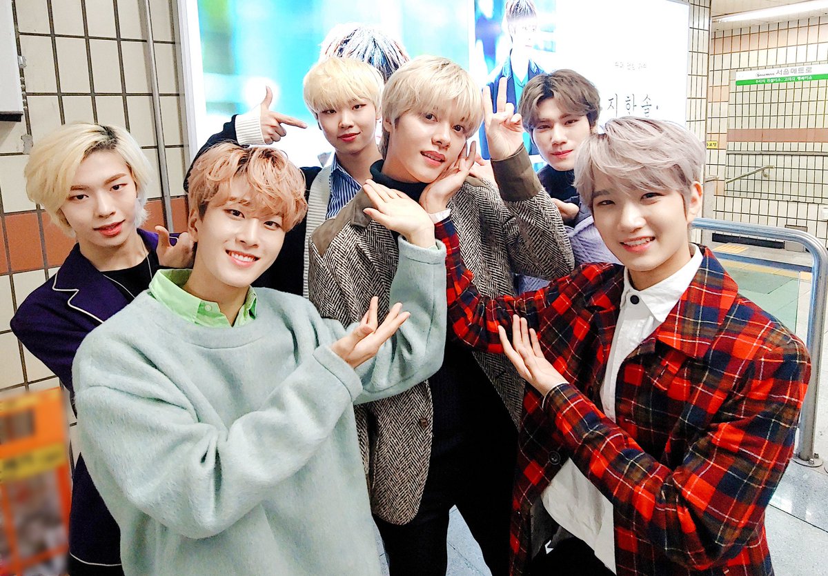 jflo_newkidd's tweet photo. [#뉴키드] 뉴키드 멤버들이 압구정역에 다녀왔어요 팬여러분 특별한 선물 너무 감사합니다😍 항상 열심히 할게요! 앞으로도 많은 응원 부탁드립니다💕

#Newkidd #Jihansol #지한솔 #Jinkwon #진권 #Yunmin #윤민 #Woochul #우철 #Hwi #휘 #Choijiann #최지안 #생일 #Happybirthday #Happyjihansolday https://t.co/slIPUv0wLf