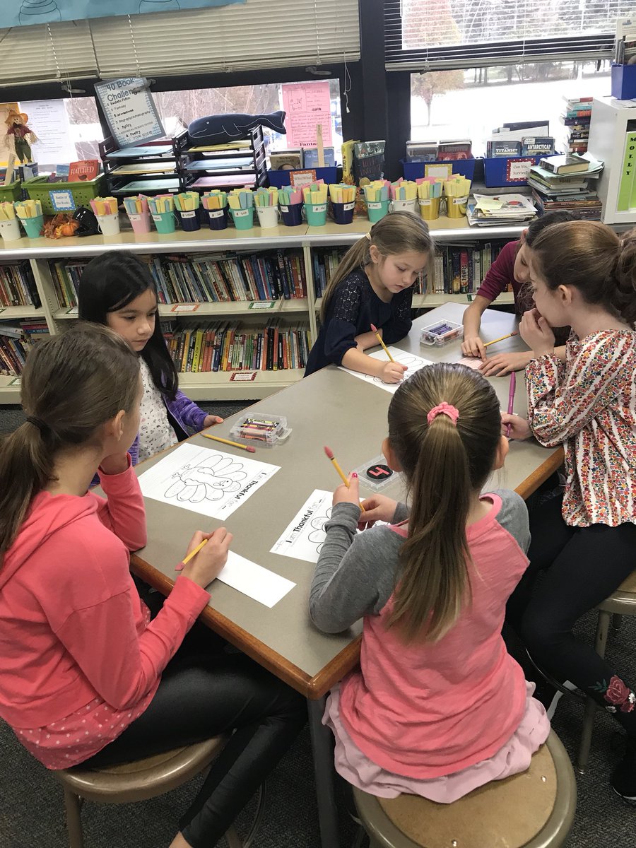 MrsW4thGrade's tweet photo. We are thankful for our first grade buddies. #heroeschoosekind https://t.co/e5szrgl62v