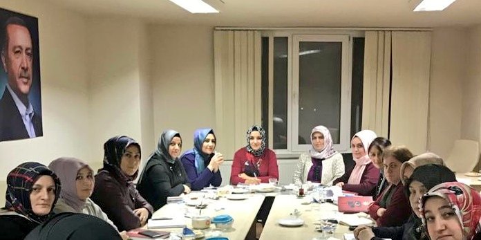 akkadinbpasa's tweet photo. Başkanımız @gulsenkades Başkanlığında, Mahalle Başkanları Toplantımız gerçekleştirildi. https://t.co/60d2xOhbqU