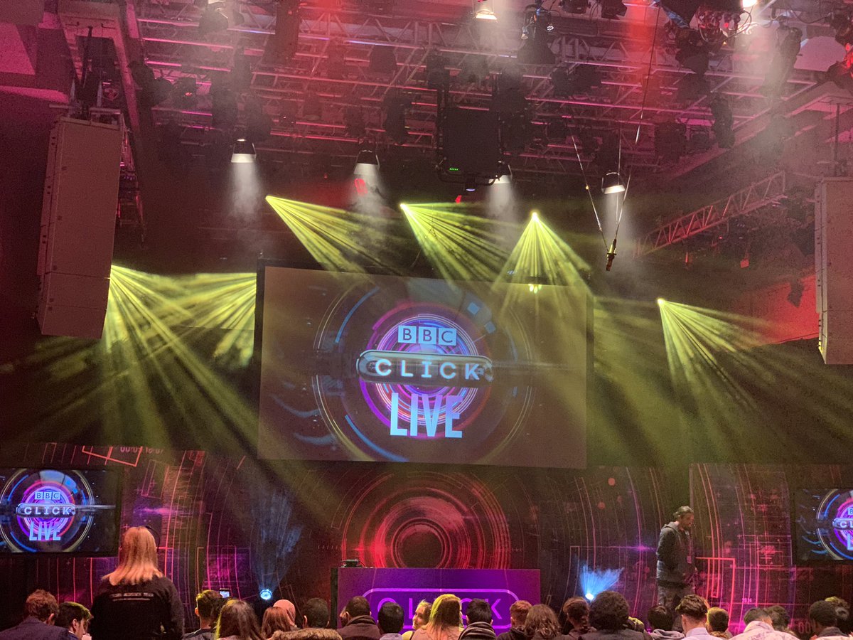 paulcarterTV's tweet photo. The Radio Theatre is starting to fill up for @BBCClick #clicklive https://t.co/xur434S2gP
