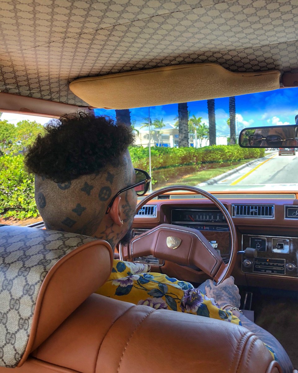 TheSwaggManTV's tweet image. EN DIRAIT PAS UNE IMAGE DE CHARGEMENT DE GTA SUR PS4 ? 😂😂😂 #gtalife