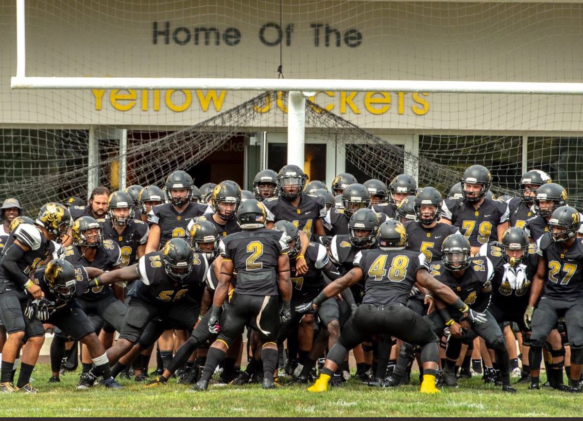 luh_noah's tweet photo. Blessed to receive my first Offer from the University of West Virginia State. 🦍‼️ @qwil35 https://t.co/JVdD1TjxdN
