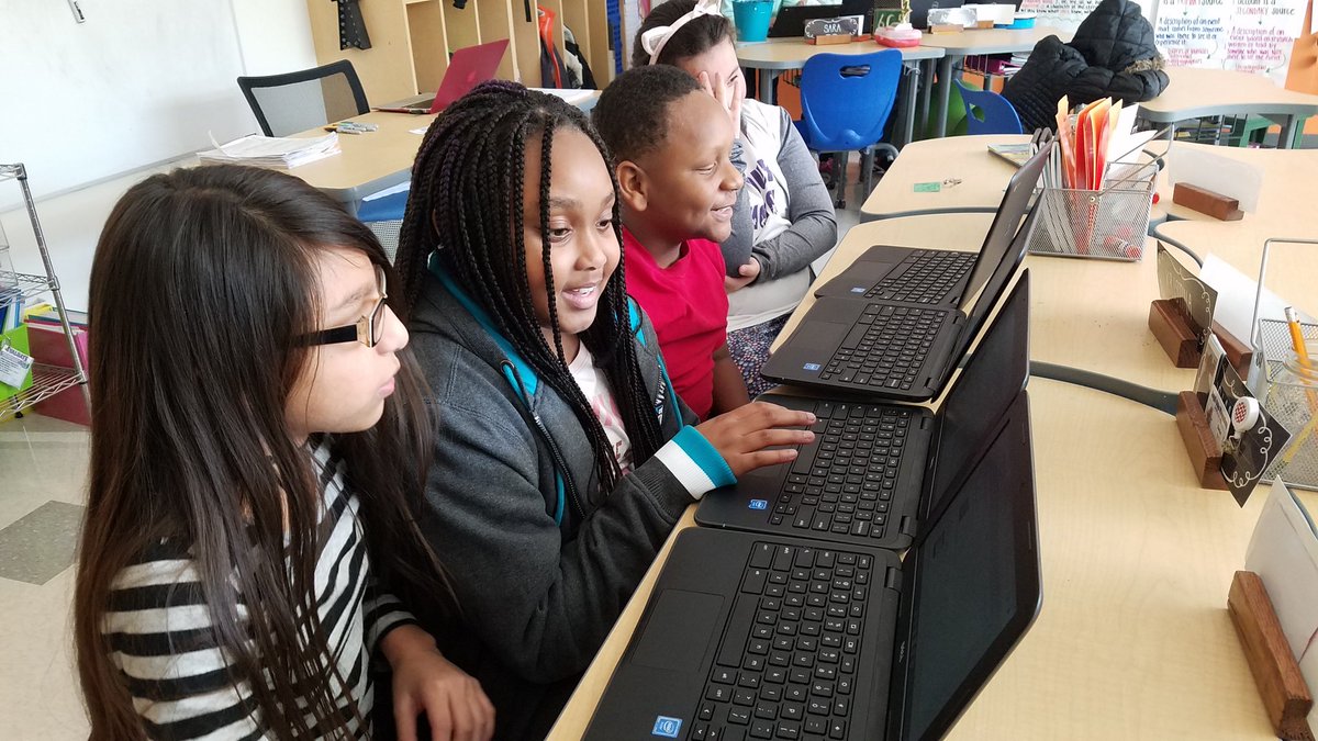 TeamDurand4's tweet photo. Fourth graders are working in collaborative groups on a QuizletLive that focuses on firsthand and secondhand accounts! @TeamDurand4 #EngagecreateSOAR https://t.co/Q93TyHqa13
