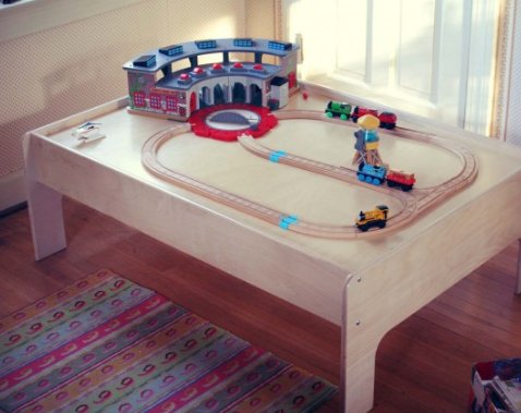 ModernTots's tweet photo. This #ModernTots exclusive #TrainTable is made at home in the USA from only the highest quality materials which ensure it’s built for the long haul and serves as a serious, useful and truly lasting investment. https://t.co/7ocIGKcMhj https://t.co/yP5FVmuDTF