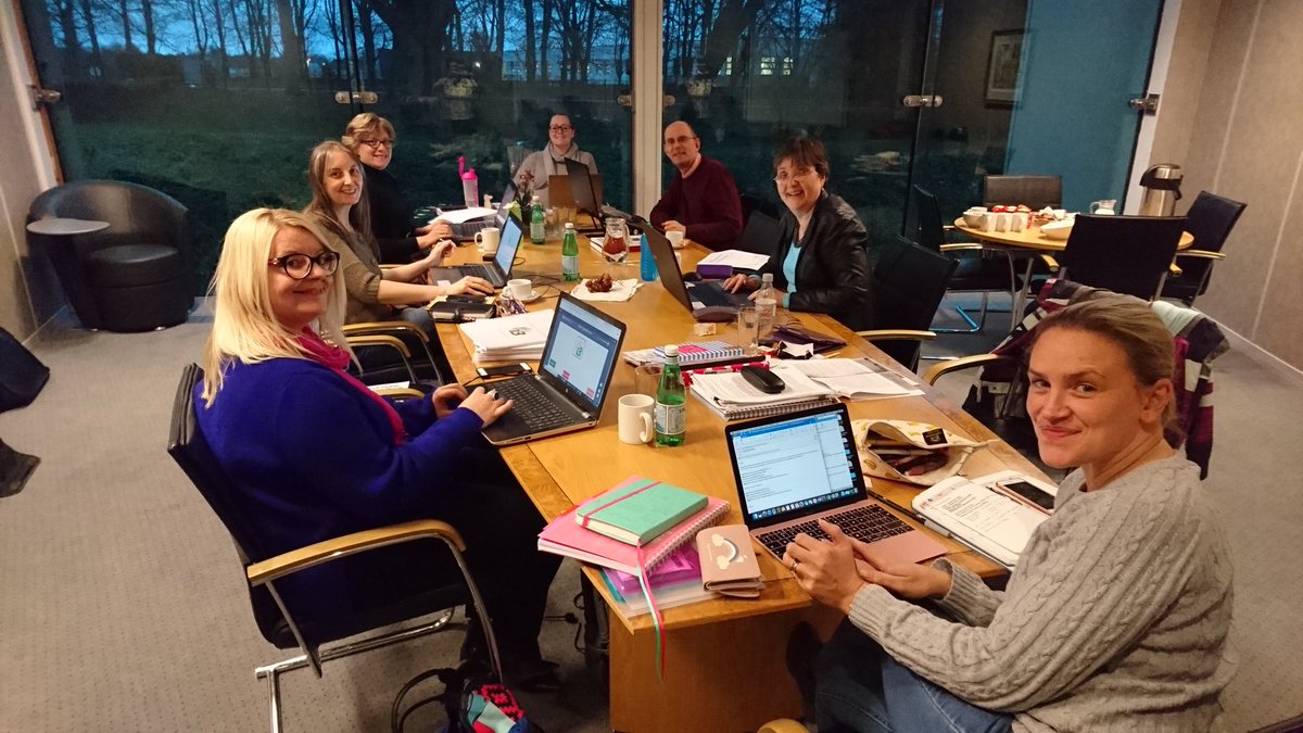 listenupnorth's tweet photo. Having a great productive @colleaguesontap #coworking day in Durham with @dendryad @LaunchPadAcad @RoundtuitNan @BeverlySherratt https://t.co/S8bfzXdgKG