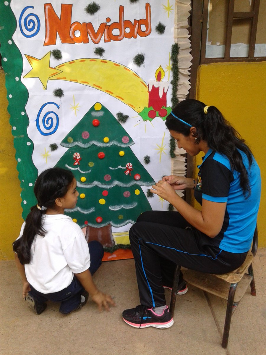 juangomez_86's tweet photo. En las Instituciones Educativas del Municipio Zamora / Barinas Llega la Navidad cargada de Amor y Paz ...  @ZONAEDUBARINAS @SupervBarinas @MPPEDUCACION @Maigua_Santana @NicolasMaduro @DPresidencia https://t.co/ObAtmgHC1d