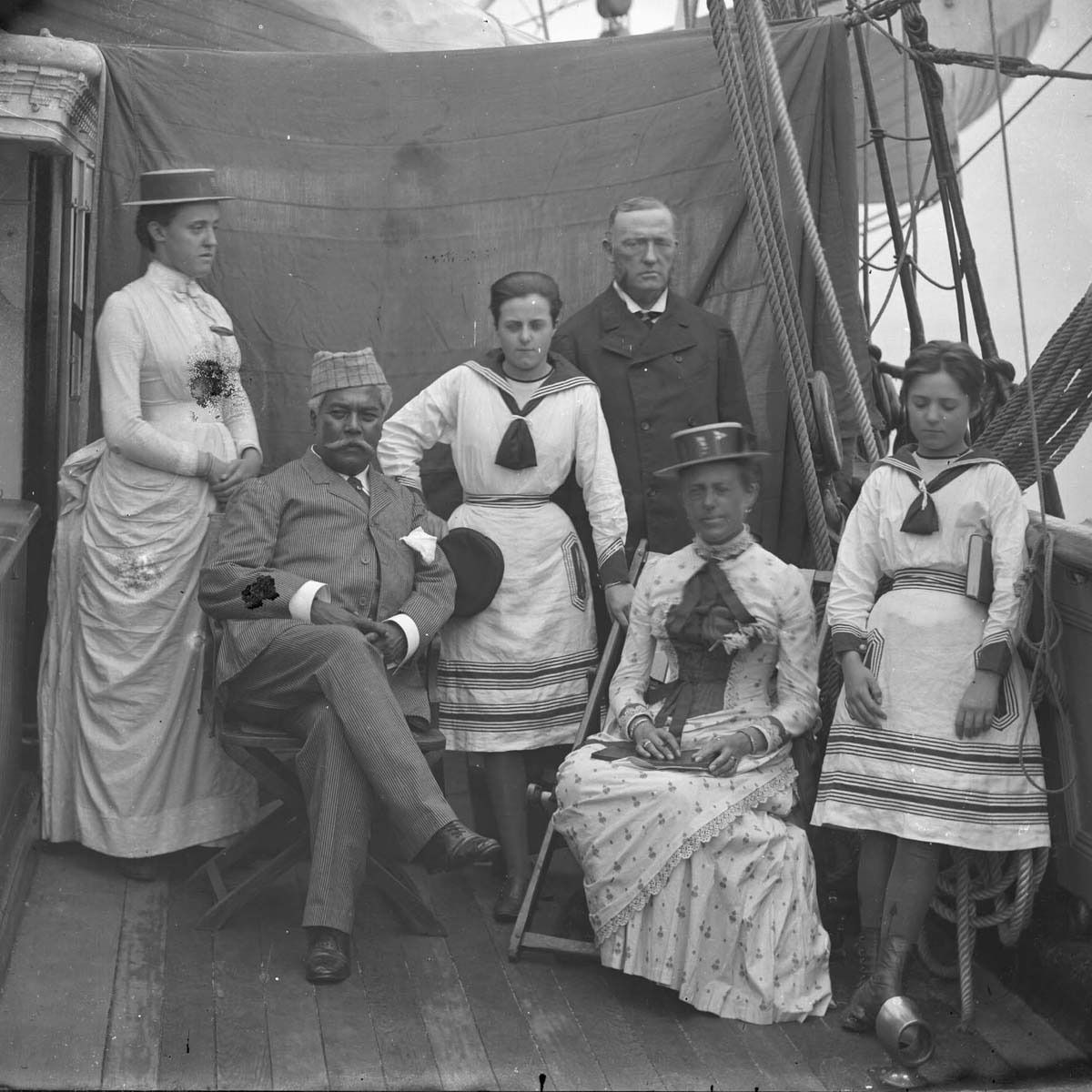 BBCSussex's tweet photo. Lady Annie Brassey - seated on the right - was a Victorian woman explorer and photographer from #Hastings who travelled the world on her yacht 'Sunbeam' with her family, photographing it as she did so. Now her collections are to be mapped by @HastingsMuseum and @SussexUni. https://t.co/O3MaQFD4ZP