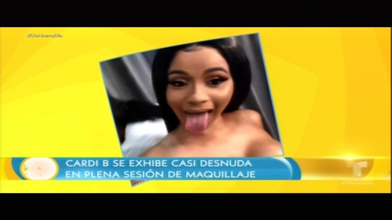 cachicha on X: Cardi B Vuelve A Encender Las Redes Con Foto Semi Desnuda  En Una Sesión De Maquillaje t.co1zFPh9uRbu  t.coHdIaet6y08  X