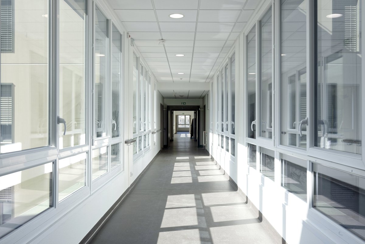 MedipoleLV's tweet photo. #NOUVEAU - 📷 Découvrez en exclusivité les premières images du Médipôle Lyon-Villeurbanne.  Votre nouvel établissement de santé ouvrira ses portes le 2 janvier 2019. Prochaine étape : remise officielle des clés le 26 novembre 2018 💻 https://t.co/3X959JLWU8 © Nicolas Fussler https://t.co/f7hhv7QzAv