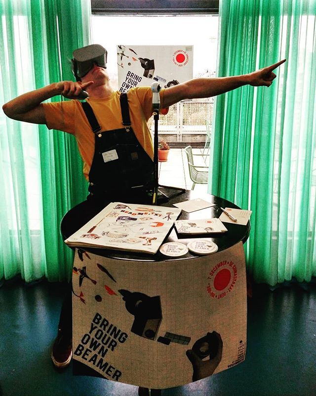 NerdLab9000's tweet photo. Vandaag pitchden we #stoom18 in de @degrotepost op #mixedrealityuncovered van #cultuurconnect en toonden we het VR-resultaat van een jaar hard werken!
#blastus #binnenkort #BYOB18 https://t.co/Is59a0nunB
