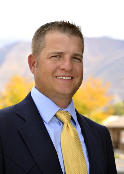 LarsonCPA's tweet photo. Congratulations to @LarsonCPA's newest audit partner, Jon Haderlie, CPA! Jon is a government specialist and brings his special brand of enthusiasm to everything he does. Outside of work, he's a father of 5, an outdoorsman, and possibly @BYU's biggest fan.  Congratulations Jon! https://t.co/v9HtrF3VZF