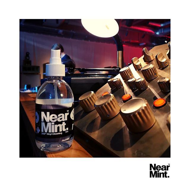 NearMintClub's tweet photo. spotted @spiritland 👀
-
#nearmintclub #comeclean #cleanrecords #vinyl #vinylcleaning #records #recordcleaning #recordcollector #music #vinylcollection #instavinyl #vinylcommunity #vinylart #recordcollection #vinylcollector #vinylig #vinyligclub #viny… https://t.co/80jyEFJkq4 https://t.co/mutfj0NSt7