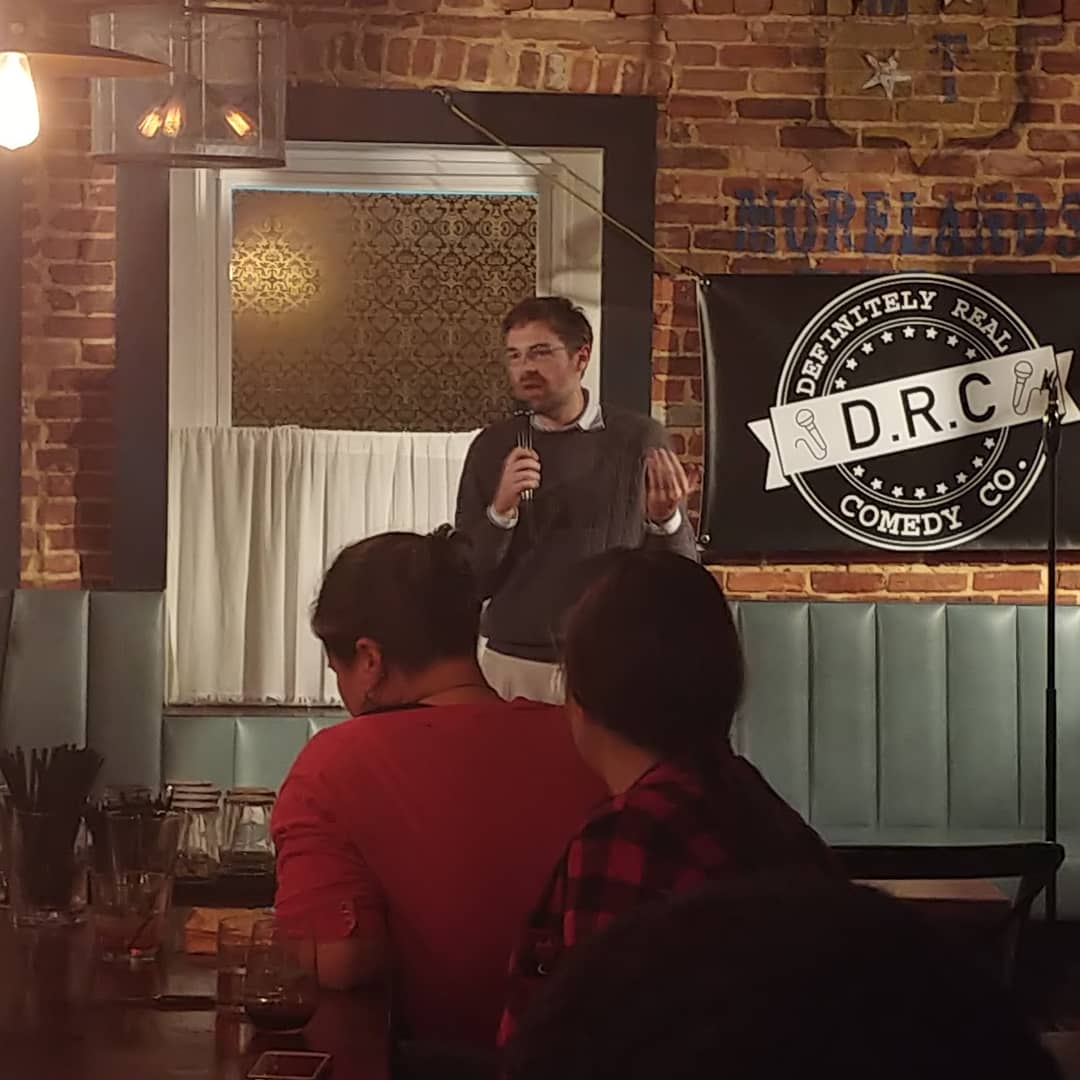 DefRealComedy's tweet photo. #HumansTellingJokes at @morelandstavern was dope last night
Thanks to everyone who came our to #DefinitelyRealComedy 's 32nd show!!! Next show is Thu 11/29 at @crispkitchenbar
#DCcomedy
#BrightwoodDC
#ComedyShow
#ComedyPics
#ComedyPhotos
#FreeEventsDC https://t.co/BVFRL8CRP2