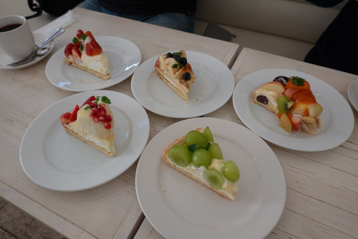 フルーツショップ青森屋
