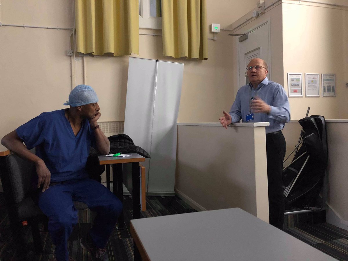 DrNavinMN's tweet photo. Thank you to Professor Anthony Watkinson, former president and Gold medal recipient 🏅 of @BSIR_News for delivering an inspiring talk on Interventional Radiology in the 21st Century!
Students of @ExeterMed, @UoE_MI looking forward to further engaging in #IR #StudentsofIR https://t.co/2tctFk3TzG