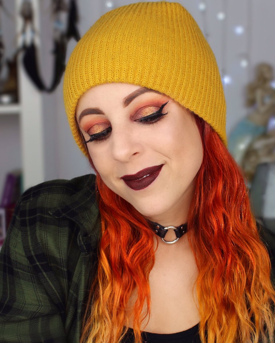 glitterfallout's tweet image. Glitter in my hair, grunge on my eyes. 
 
#evanyc #helloimeva #evaxulta #ultabeauty