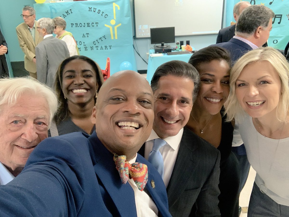 MiaMusicProject's tweet photo. Thank you to Mayor @Ogilbert for supporting the expansion of @MiaMusicProject in the @CityofMiaGarden ! We look forward to working together with you and @CarolCityElem to empower the next generation of leaders and contributing members of society! #InstrumentsOfChange https://t.co/flnlsTeLKA