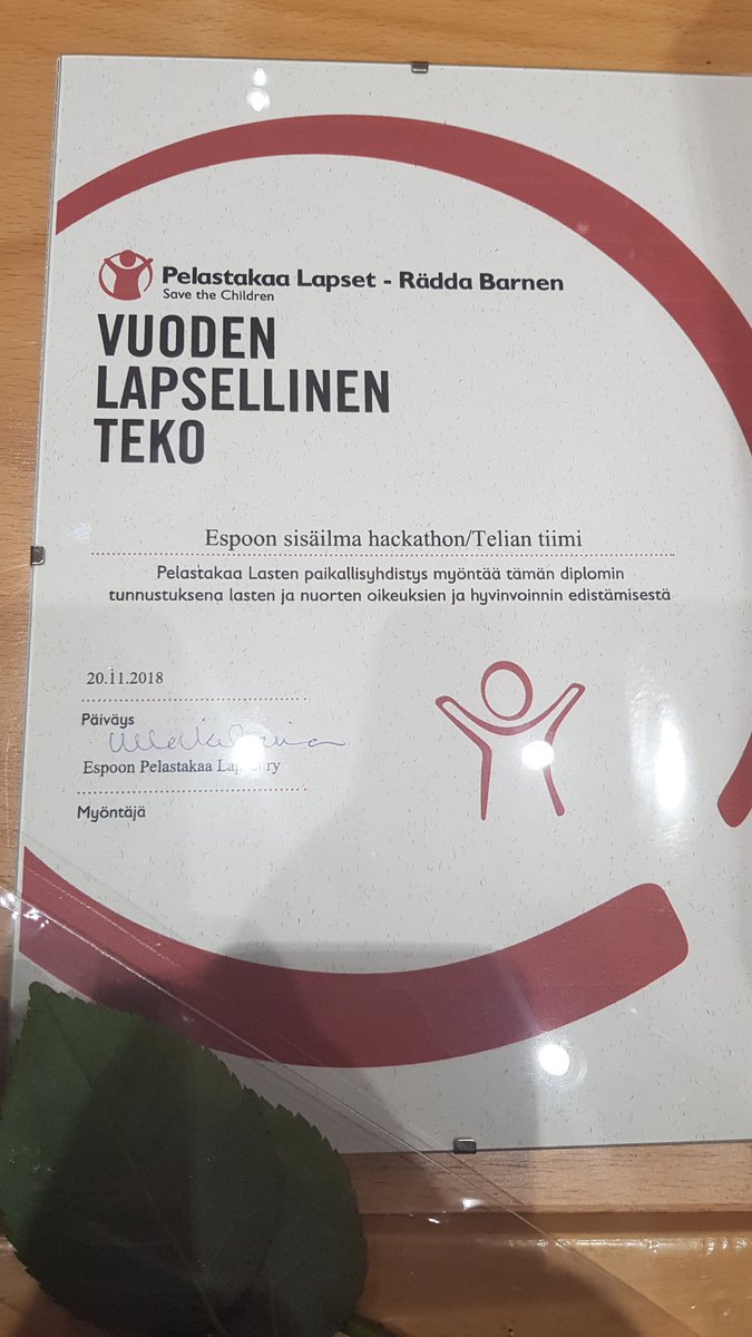 #pelastakaalapset #espoo Vuoden Lapsellinen Teko Espoo #hackathon ja <a href="/telia/">空は白かった</a> tiimi