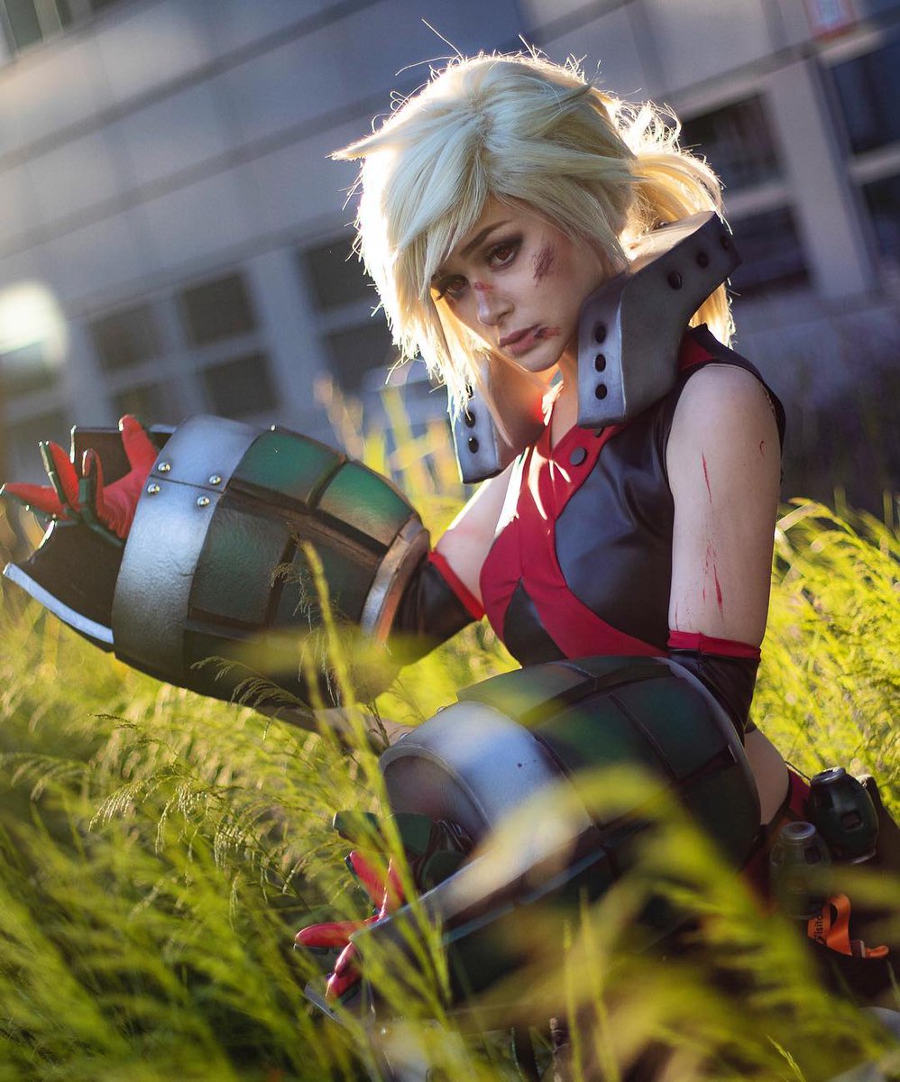 GravityQuirk's tweet photo. BNHA cosplays!! 🖤

Cosplayer: Sammyscosplay on ig https://t.co/7KytePvPft