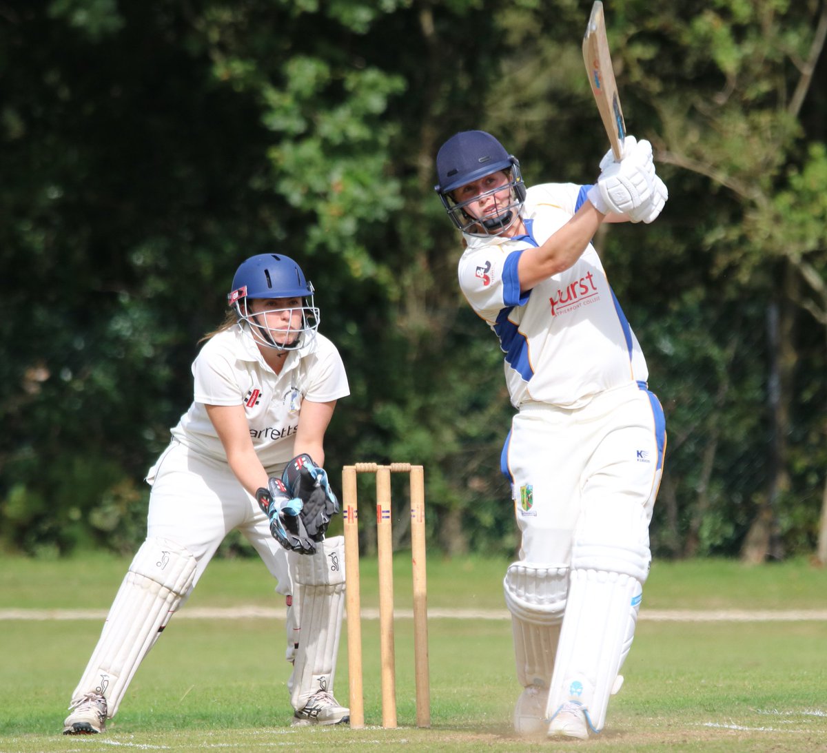 anstyladiescc's tweet image. Wishing Burtie @EllenBurt1 a very happy 21st Birthday today from all at the club! Hope you are doing something good tonight!! #rusureuwanttowatchcrawley #itscoldout