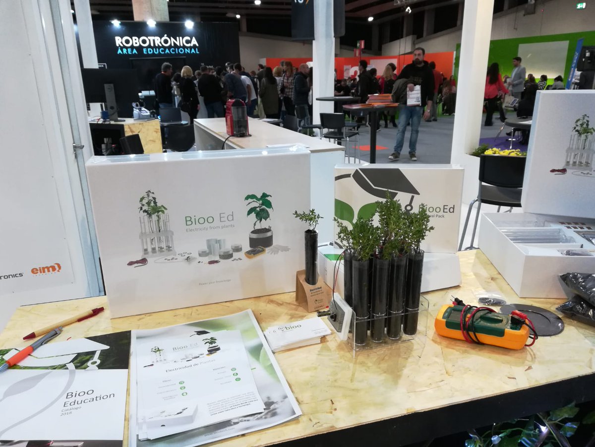 BiooEducation's tweet photo. ¡SIMO 2018 fue un evento increíble! Agradecemos a todos los que nos visitaron en el stand de @edinnoecosystem y a las empresas que lo conforman por habernos invitado: @amco_iberia @awscloud @clickedu @eimconsultores y @faronics !! #SIMO18 https://t.co/0Sizj3nwLZ