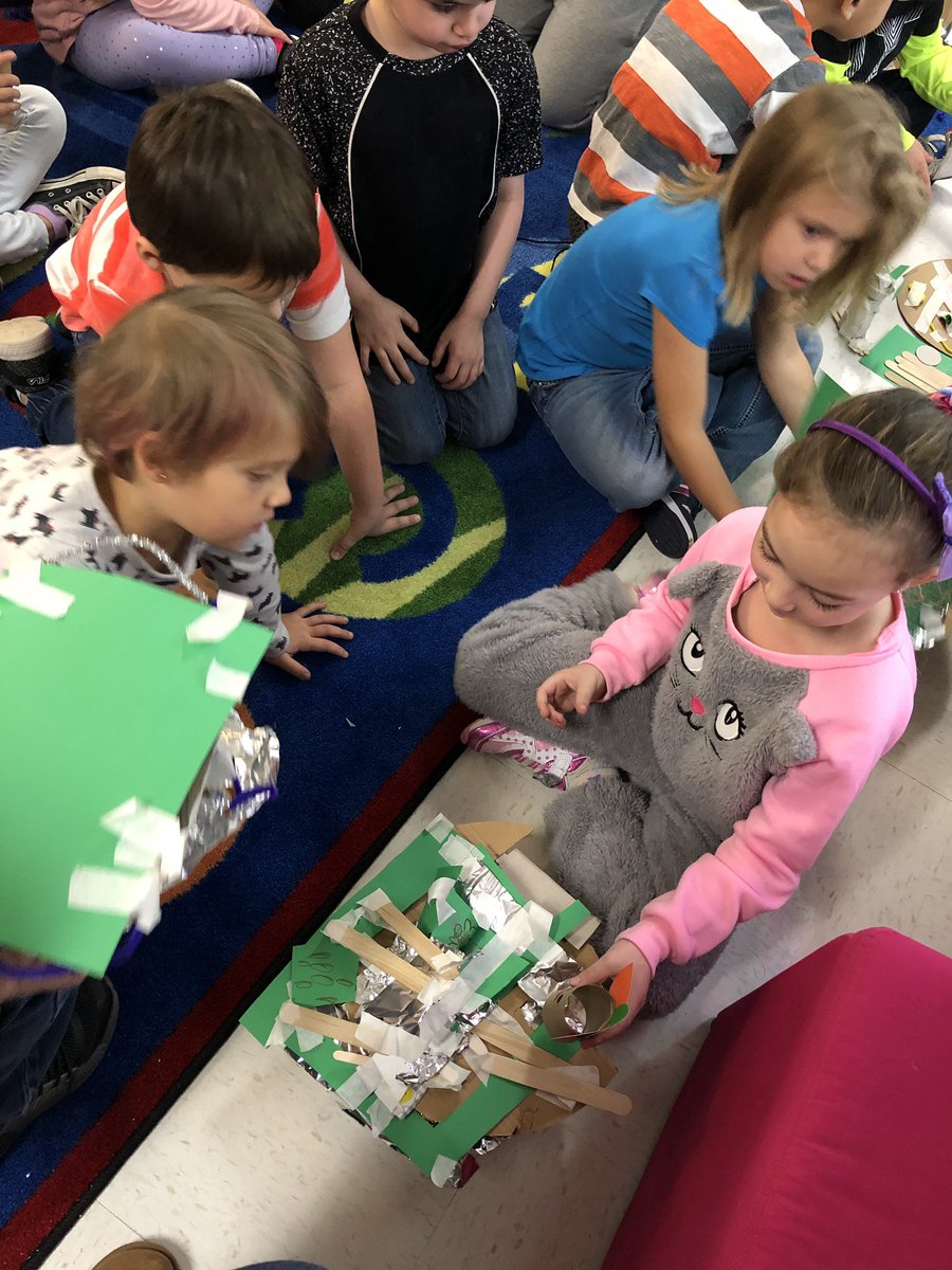 AshleyMarieWill's tweet photo. How to catch a turkey STEM with our 2nd grade buddies! #HPSDtigers https://t.co/LA75Rf5eP4