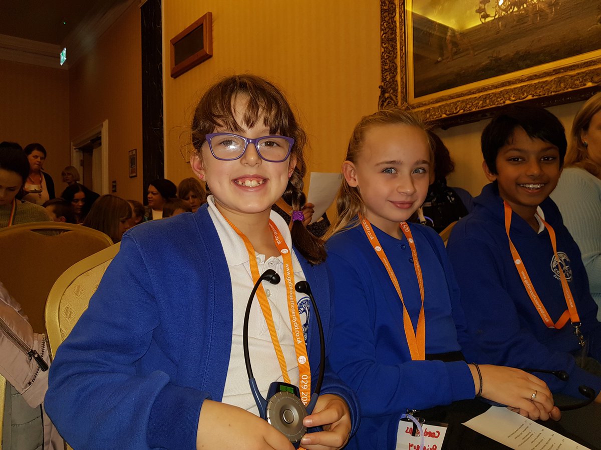 CoedGlas2023's tweet photo. Thanks for representing @CoedGlas so well on World Children's Day #ChildFriendlyCDF #GoBlueCardiff and finding out more about Children's Rights @CoedGlas2020 @CoedGlas2019 https://t.co/xYkBuwnyJf