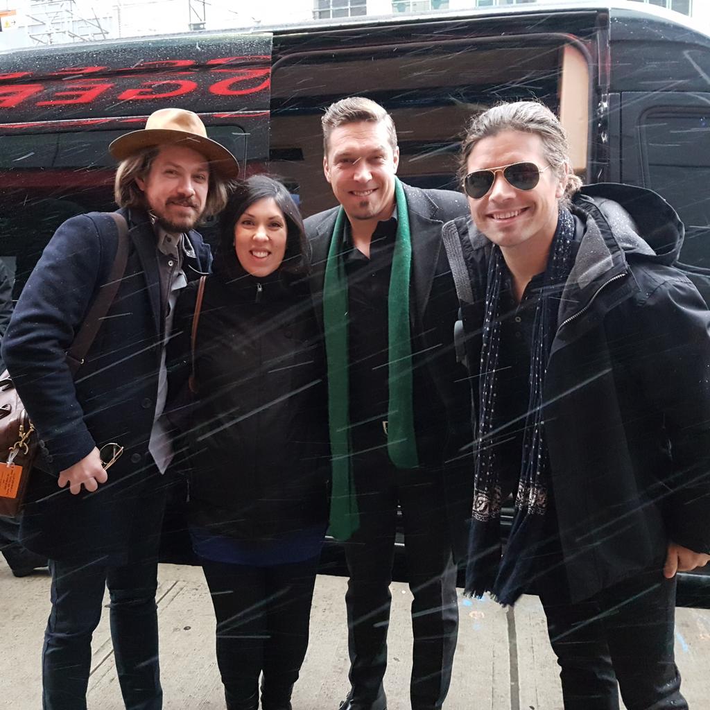 jabifer's tweet photo. @DinaPugliese @BTtoronto @hansonmusic @lesleyrobb we did Dina!Thanks for having them on the show a year later :) https://t.co/YcPXgawTPz