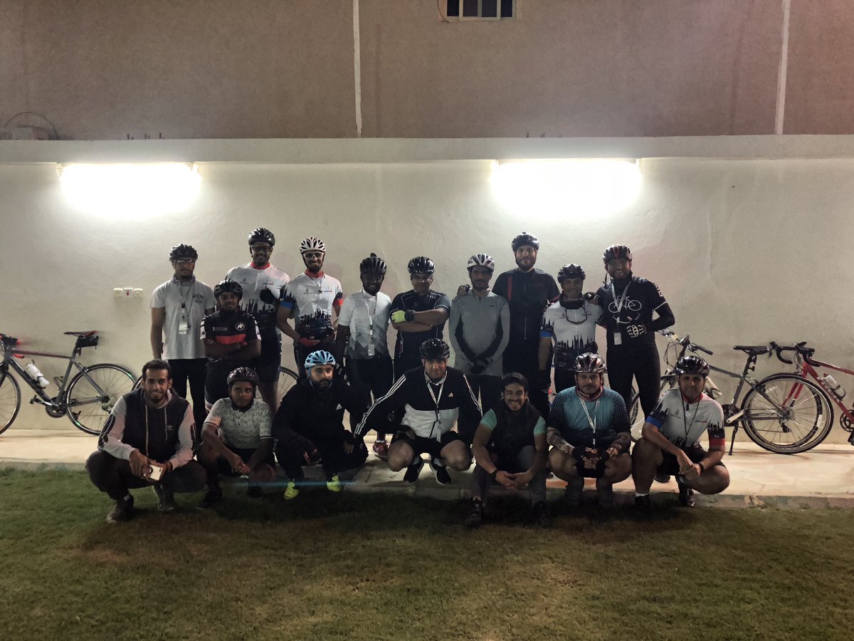 تشرفت بالمشاركة معا #مشاة_الرياض في المشروع التحفيزي بعنوان #ساعة_لبدنك  وان شاء الله لنا لقاء قريب معهم